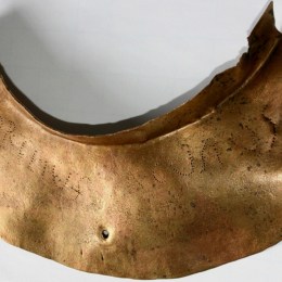 bucata-de-coif-roman